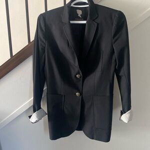 Black Aritzia blazer. Size 6.